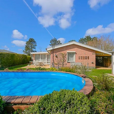 Holiday home Springtij Met Prive Zwembad - Aan Zee